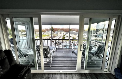 Sylvan Beach Casa | Stunning 3-Story Lakehouse in Sylvan Beach, Sleeps 10, WiFi & Walk to the Beach!