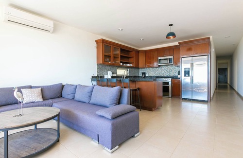 Juárez Condominio | Stunning 3BD/2BA second-floor condo with breathtaking views!