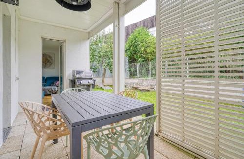 Issy-les-Moulineaux Apartamento | Stunning 3Bedroom Apartment with Garden in Prestigious Area I Eiffel Tower Within 15 Minutes' Drive