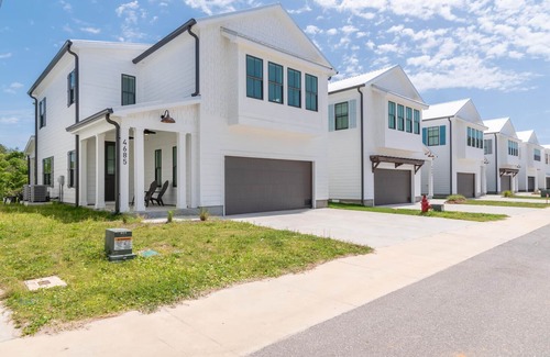 Orange Beach Casa | Stunning 3br/2.5ba, Pet Friendly, Sleeps 12