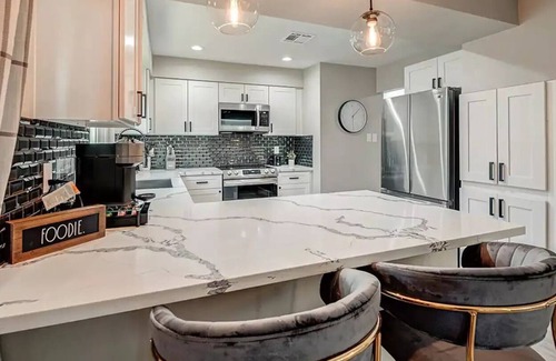 Rancho Oakey Casa | Stunning 3Br Home, 5 miles to Downtown LV & Strip1