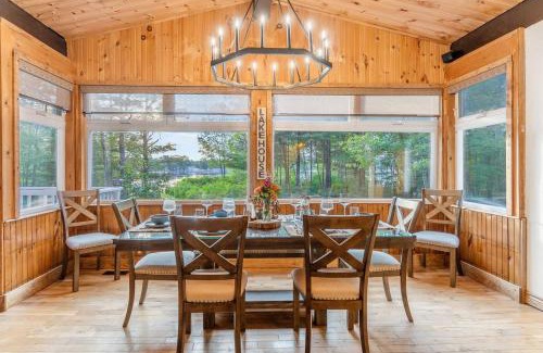 Gravenhurst Casa | Stunning 3br Waterfront Lake Cottage Hottub&sauna