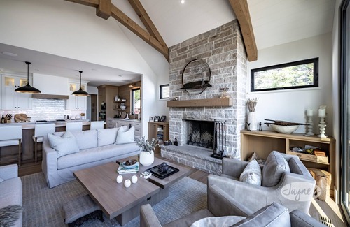Thornbury Casa | Stunning 4 bed 5 bath home on Georgian Bay in Thornbury