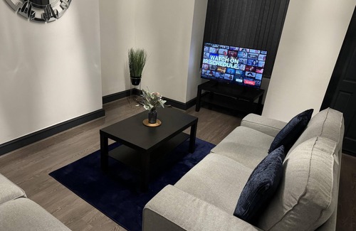Harehills Casa | Stunning 4-bed House in Leeds Close to Center