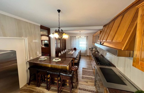 Barcelos Casa | Stunning 4-bed House