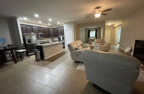 South Gulf Cove Casa | Stunning 4+ bedroom home with pool, minutes away from gulf coast beaches.