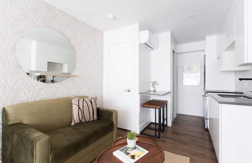 Little Italy Apartamento | Stunning 4 Suites on private Floor in Little Italy by Denstays