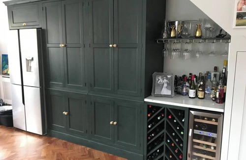 Bow West Casa | Stunning 4BD Home with Private Garden, East London