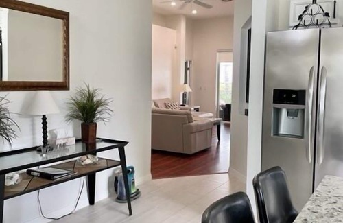 Haines City Villa | Impresionante 4BR / 3BA Villa con orientación sur piscina privada