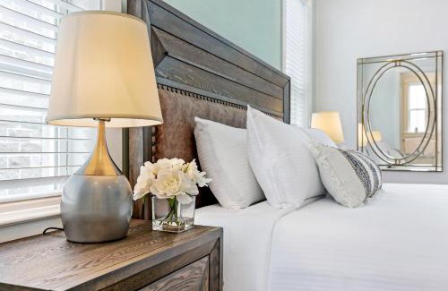 Faubourg Lafayette Apartamento | Stunning 4BR-5BR near French Quarter Homes by Hosteeva