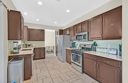 MacDonald Ranch Casa | Stunning 4BR Getaway w Pool, Hot Tub, & Firepit