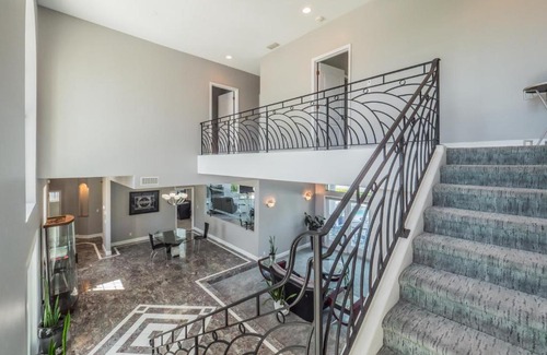 Ormond Beach Casa | Stunning 4BR Luxurious Home on River!