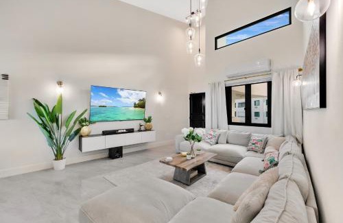 Mameyes II Apartamento | Stunning 4BR Penthouse Ocean & Golf Views Wyndham Residence