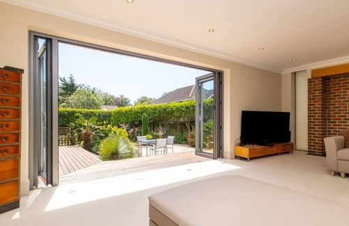Rottingdean Casa | Stunning 5-bed 3-bath house close to the sea!