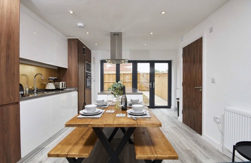 Failsworth Casa | Stunning 5 Bed House in Manchester by PureStay