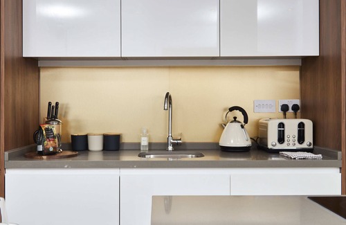 Failsworth Casa | Stunning 5 Bed House in Manchester by PureStay