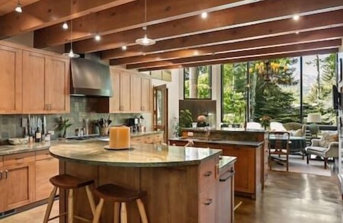 Aspen Casa | Stunning 5 Bedroom 7 bath home in Aspen!