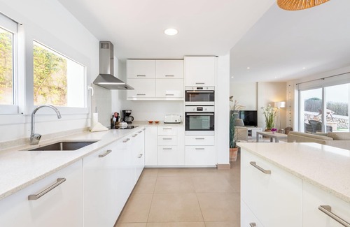 Cala d'Or Villa | Villa de lujo de 5 dormitorios con piscina climatizada con vista al estuario de Cala d'Or
