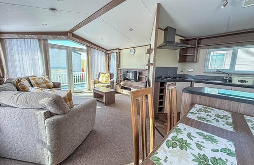 Walton on the Naze Casa | Stunning 6 berth caravan with decking at Naze Marine Holiday Park ref 17365BR