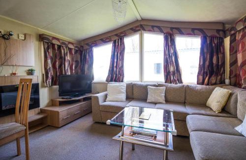 Felixstowe Otro | Stunning 6 Berth Caravan At Suffolk Sands Holiday Park Ref 45031G
