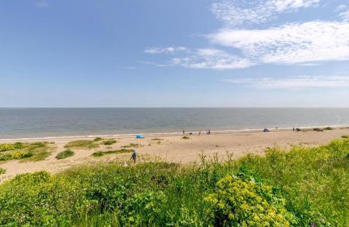Pakefield Otro | Stunning 6 Berth Caravan, Close To The Beach In Suffolk Ref 68067Cr