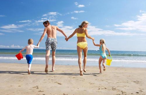 Clacton-on-Sea Cabina | Stunning 6 Berth Lodge With Decking At Valley Farm Holiday Park Ref 46735V
