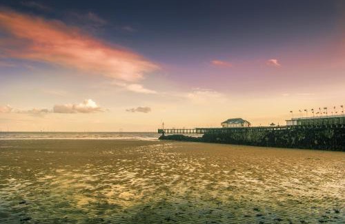 Clacton-on-Sea Cabina | Stunning 6 Berth Lodge With Decking At Valley Farm Holiday Park Ref 46735V