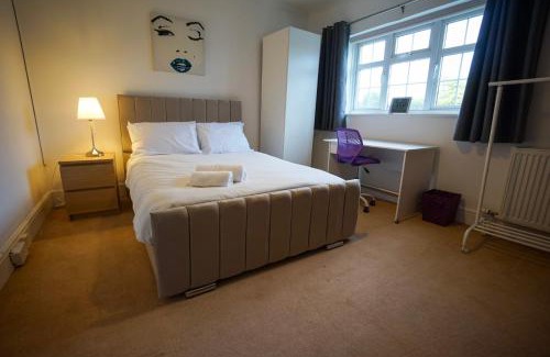 Lichfield Casa | Stunning 7-Bed Home in Lichfield