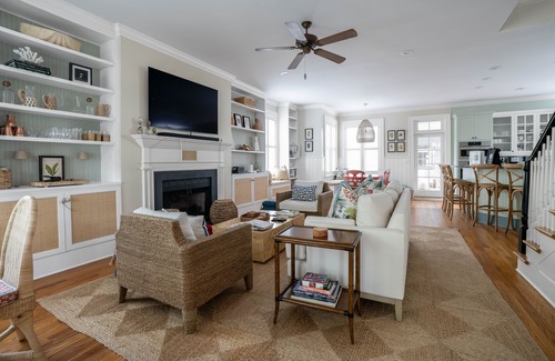 West Beach Casa | Stunning 7 BR Home on Eugenia, Private Pool, 100 yards to Beach!