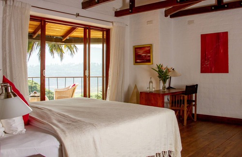 Digana Villa | Stunning 7 BR with Jaw Dropping Views and Inside a Golf Course
