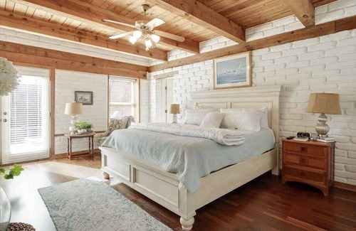 Corrales Casa | Stunning adobe home in the heart of Corrales.