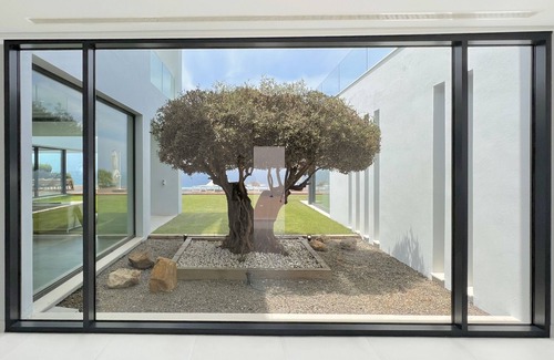 Atlanterra Villa | IMPRESIONANTE VILLA DE LUJO EN PLAYA DE LOS ALEMANES | 6 PAX