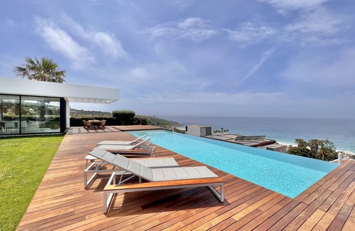 Atlanterra Villa | IMPRESIONANTE VILLA DE LUJO EN PLAYA DE LOS ALEMANES | 6 PAX
