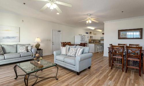 North Myrtle Beach Casa | Stunning and Spacious 5 BR Condo- With Ocean Views and more! Cherry Grove Villas 402