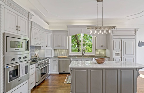 Gallatin Casa | Stunning And Spacious Nashville Home With In-Ground Pool On The Lake!