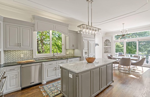 Gallatin Casa | Stunning And Spacious Nashville Home With In-Ground Pool On The Lake!
