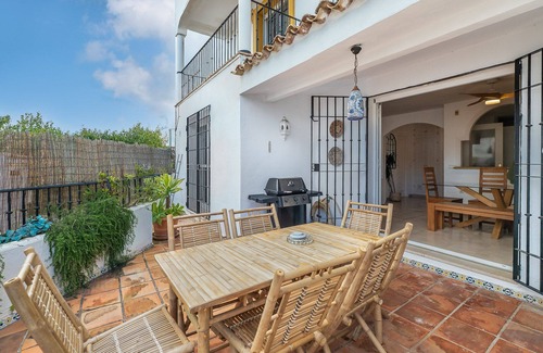 Urbanizacion Costabella Casa | Stunning andaluzian 3 bedroom house with sea views — 60 meters from the beach