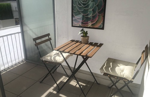 Schallmoos Apartamento | Impresionante apartamento - céntrico, soleado y confortable - con balcón y estacionamiento