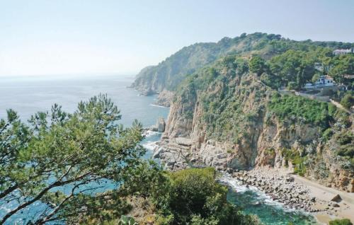 Tossa de Mar Apartamento | Stunning Apartment In Tossa De Mar
