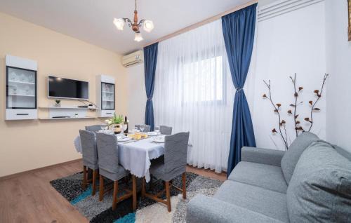 Valbandon Apartamento | Stunning Apartment In Fazana With Wifi