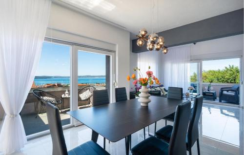 Kastel Gomilica Apartamento | Stunning Apartment In Kastel Gomilica
