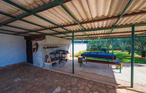 Liznjan Apartamento | Stunning Apartment In Liznjan With Wifi