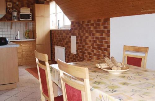 Roggentin Apartamento | Stunning Apartment In Mirow Ot Qualzow