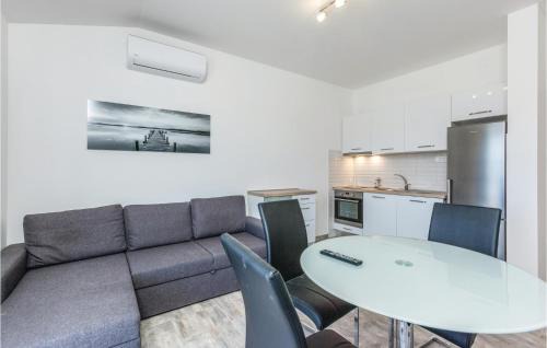 Stobrec Apartamento | Stunning Apartment In Split With Wifi