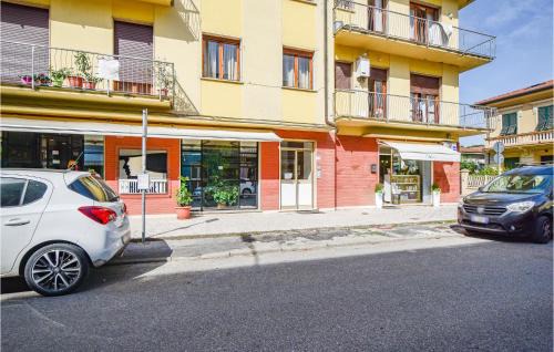 Ex Campo d'Aviazione Apartamento | Stunning Apartment In Viareggio