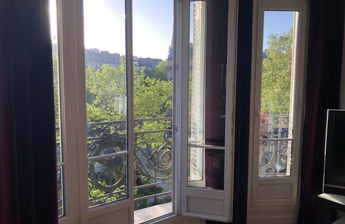 Quartier Saint-Ambroise Apartamento | Impresionante apartamento con una bonita vista tranquilo y espacioso 1076 SQFT 100m2