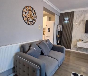 Kennington Apartamento | Stunning Apartment Zone 1, 2 Bed Sleeps 6 with Balcony in Central London - Open for Families Relocating, Business Stay, and Long Stay