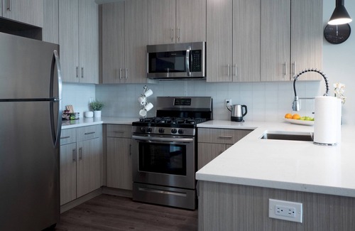 The Hill Apartamento | Stunning Apt W/ Parking and Gym | Downtown at Yale