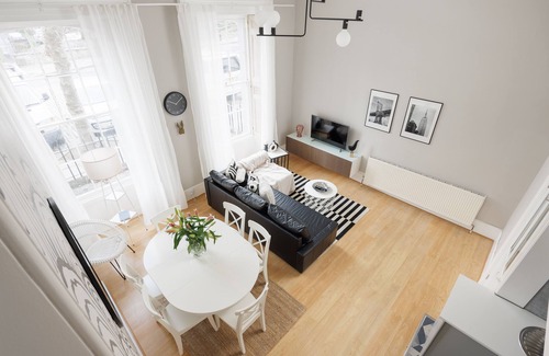 Plymouth Apartamento | Stunning Arty Apartment & mezzanine