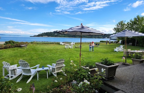 Bainbridge Island Casa | Stunning Bainbridge Beach House